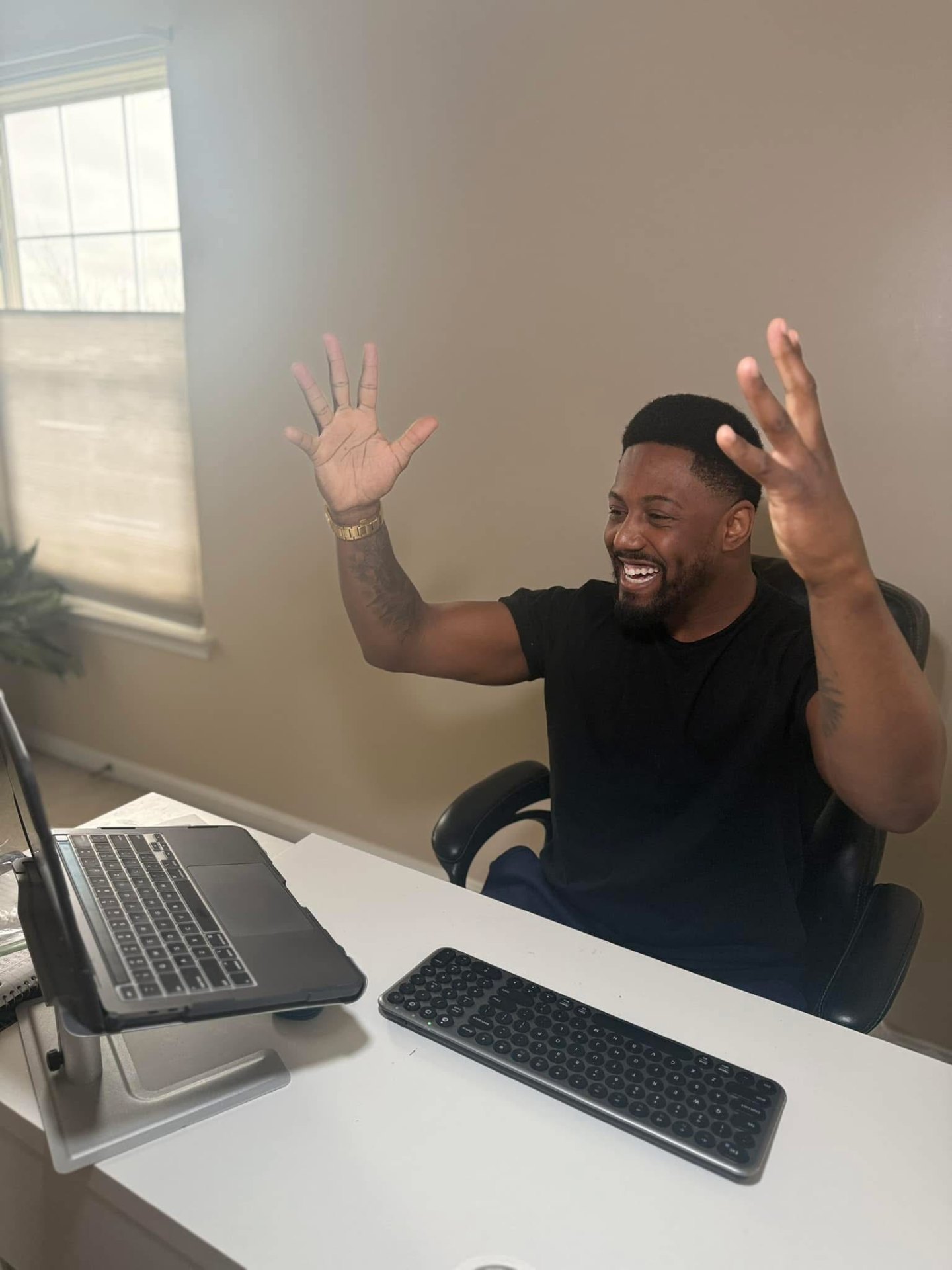 Justin Ladson leading a virtual mentoring conversation